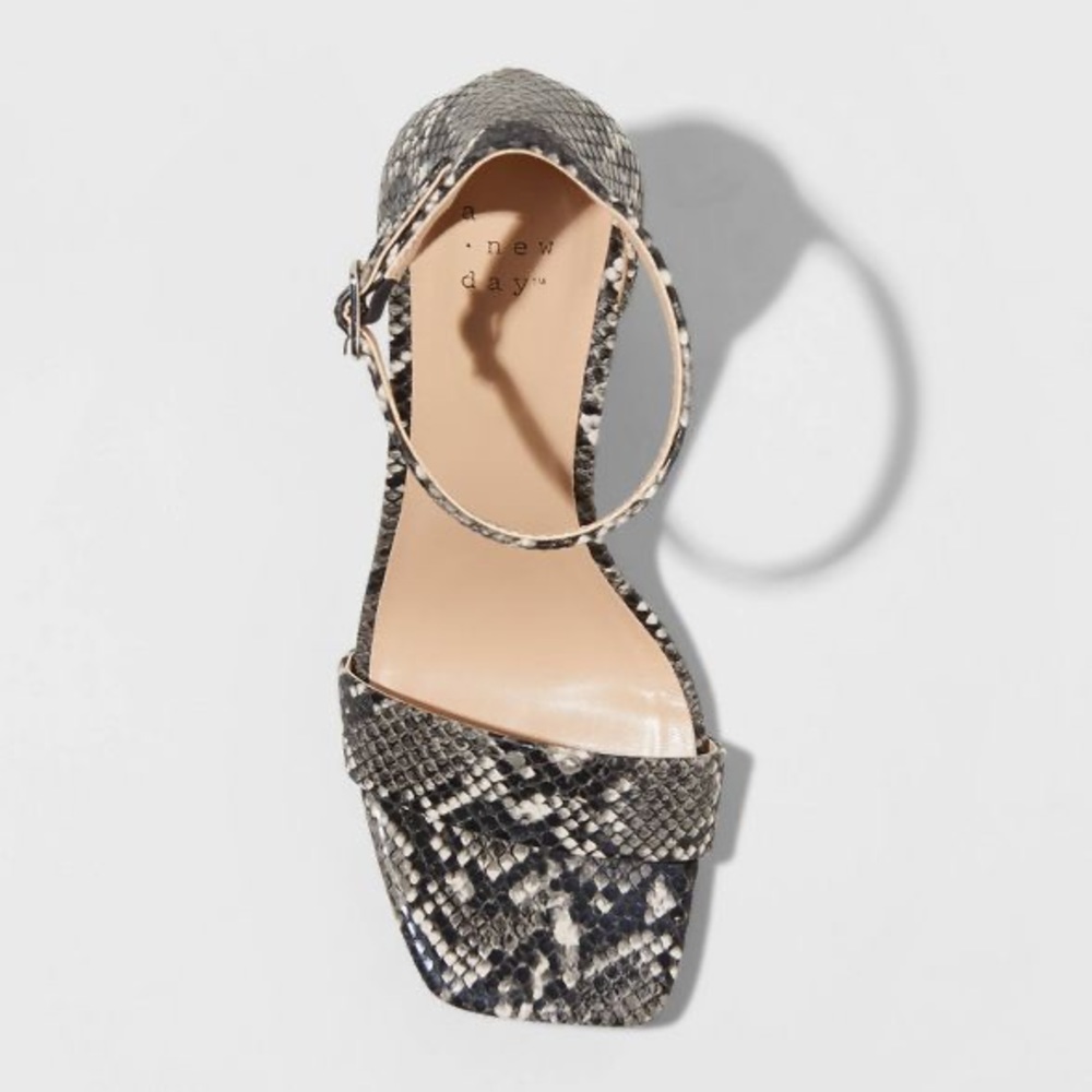 • Block Heeled Square Toe Pumps - Picture 2 of 6